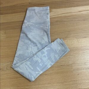 Lululemon Wunder Train High-Rise leggings